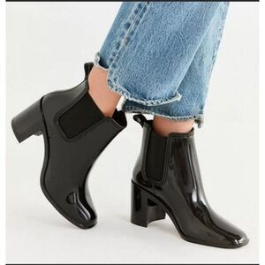 Jeffrey Campbell hurricane Chelsea rain boot glossy patent black, size 9